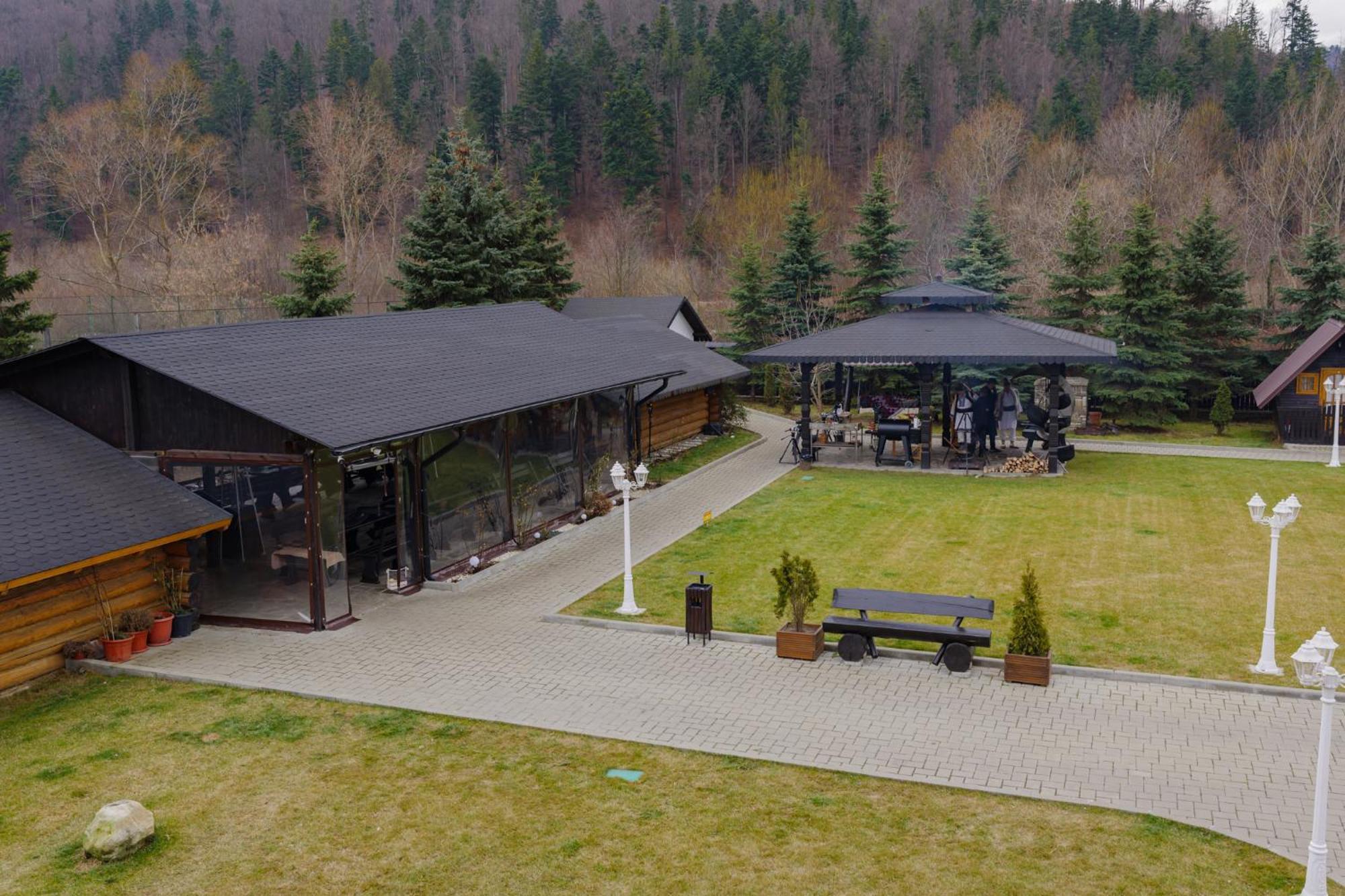 Niro Residence Gura Humorului Exteriör bild