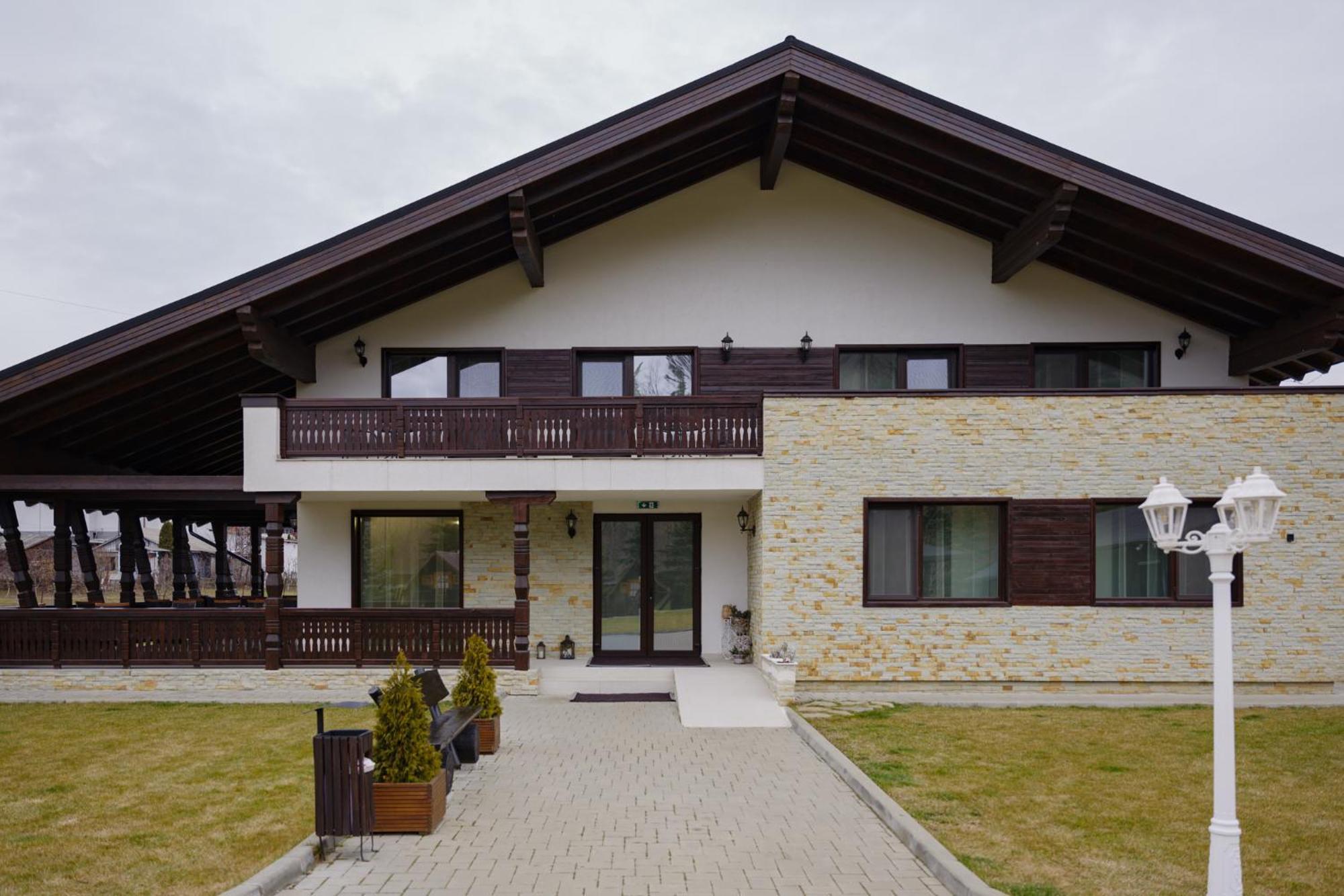 Niro Residence Gura Humorului Exteriör bild