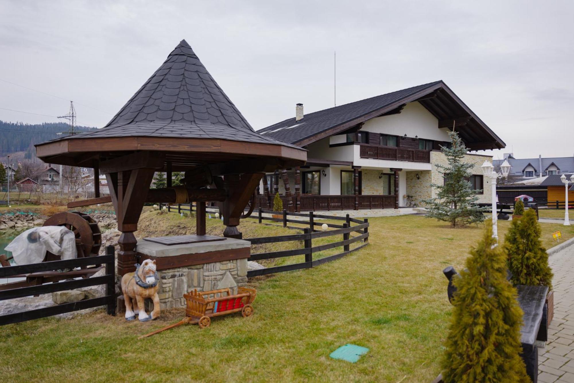 Niro Residence Gura Humorului Exteriör bild