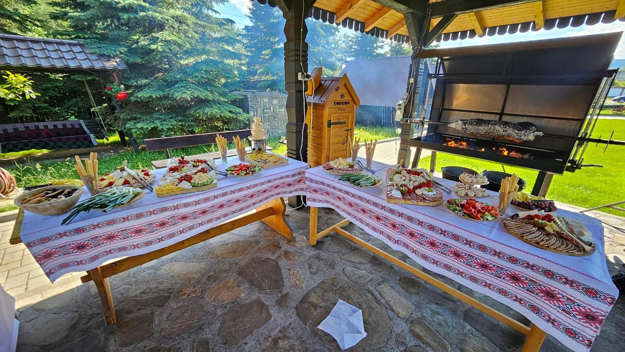 Niro Residence Gura Humorului Exteriör bild