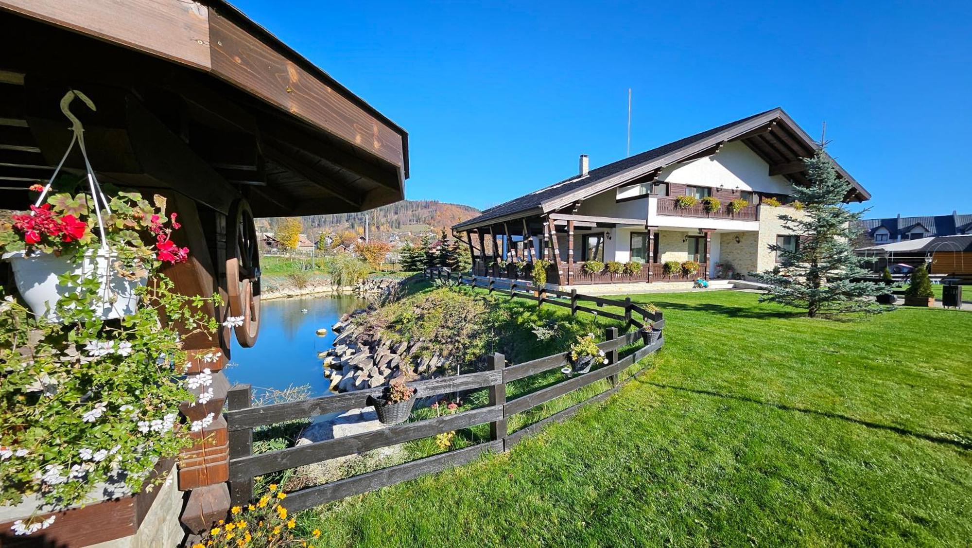 Niro Residence Gura Humorului Exteriör bild