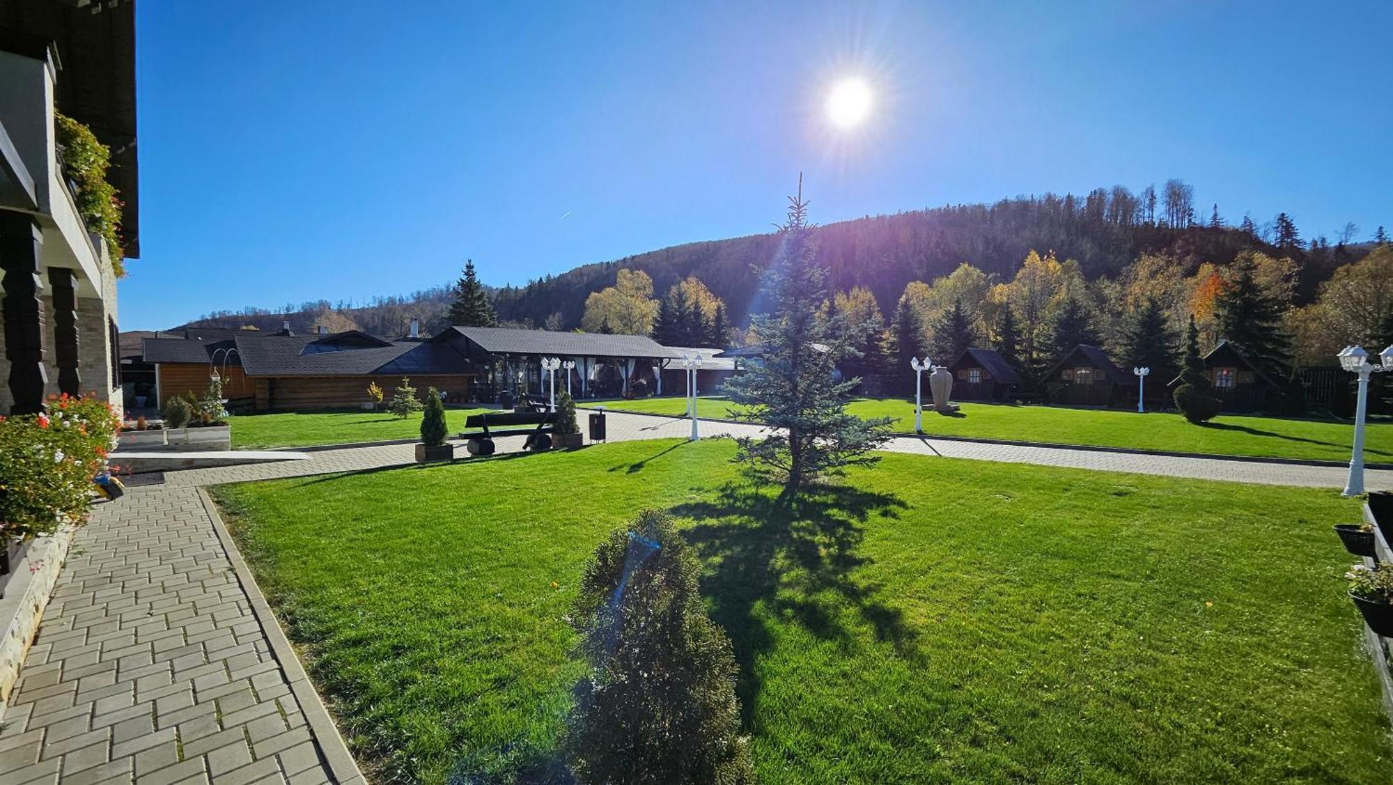 Niro Residence Gura Humorului Exteriör bild
